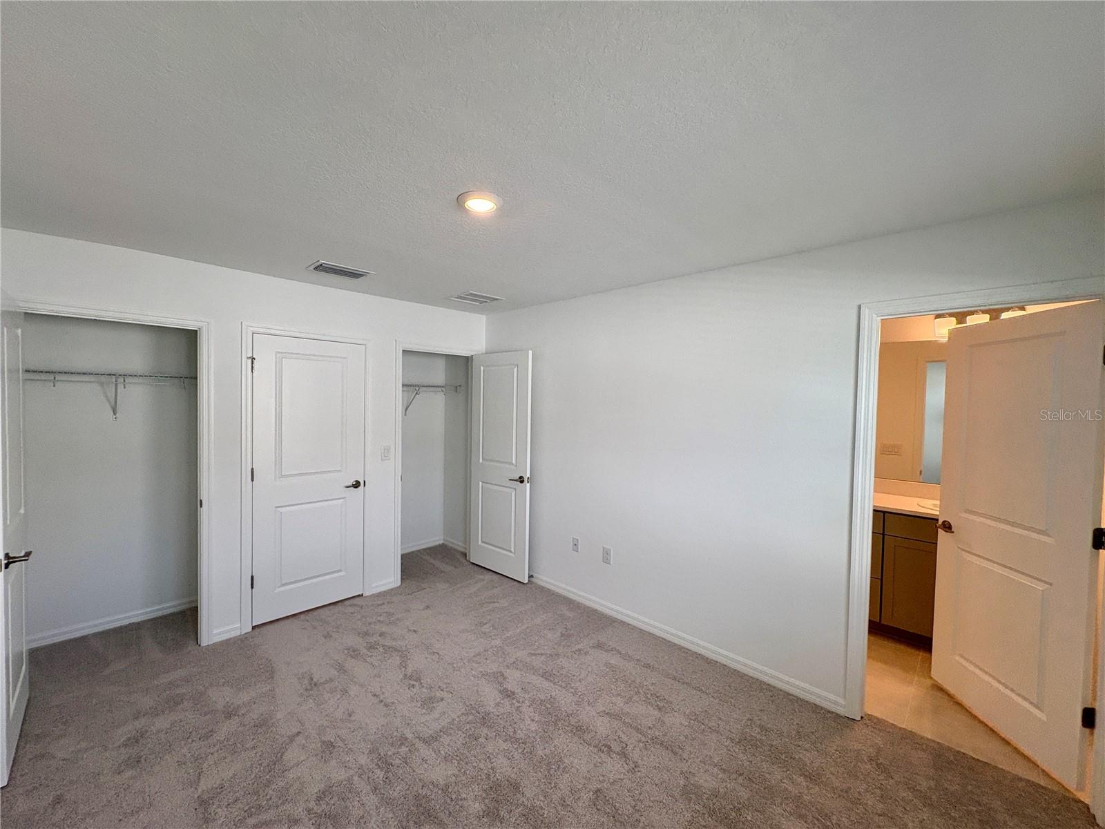 TOWNHOMES AT SKYE RANCH - Residential Lease