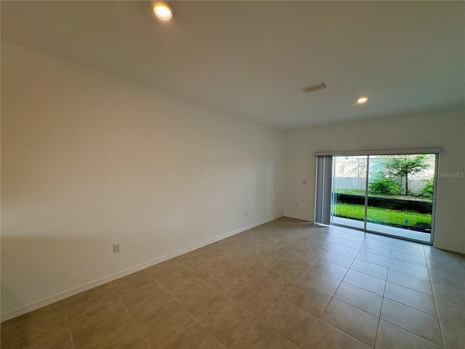 TOWNHOMES AT SKYE RANCH - Residential Lease