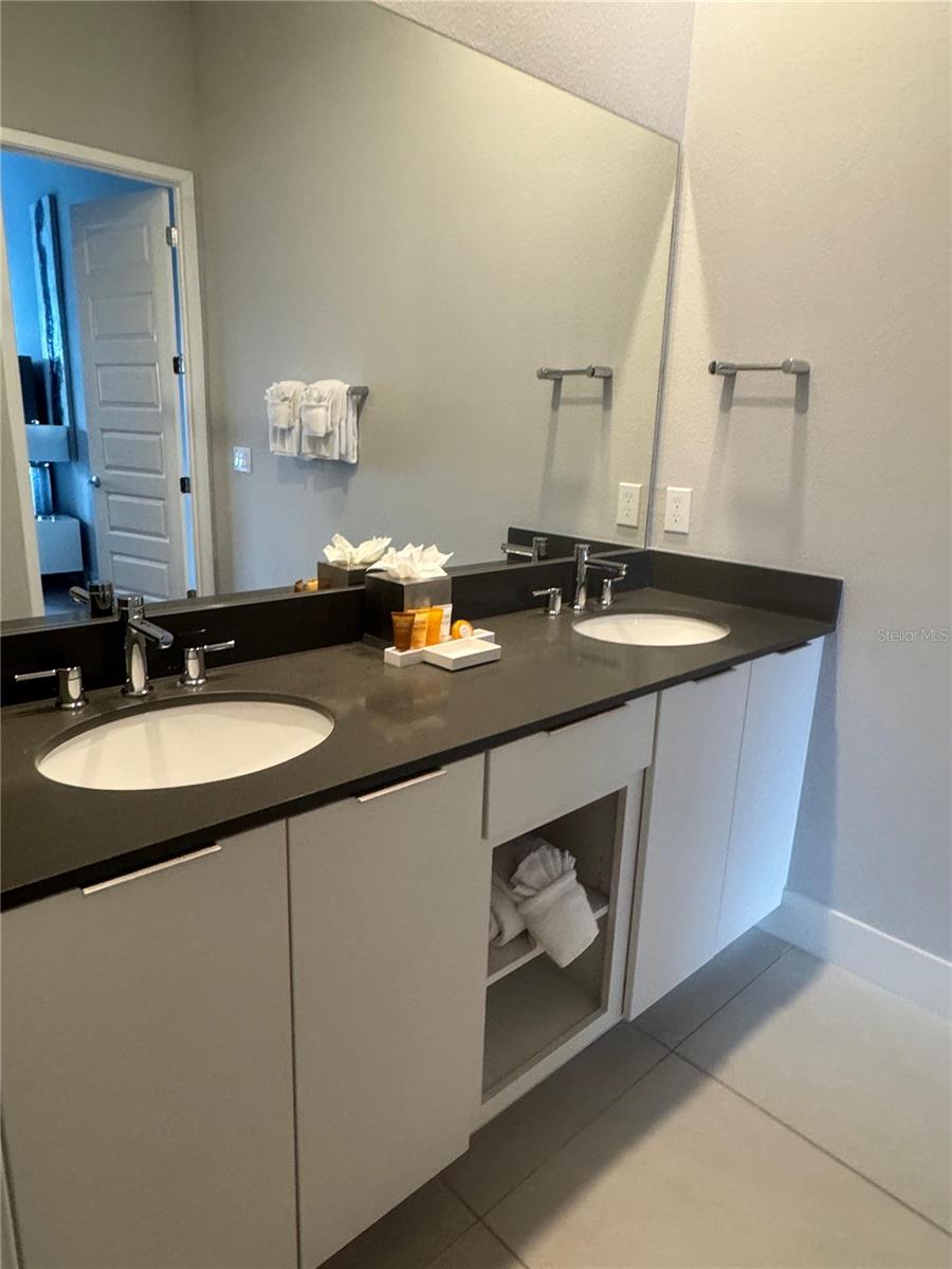 SPECTRUM AT REUNION CONDO PH 1A THRU 1D - Residential