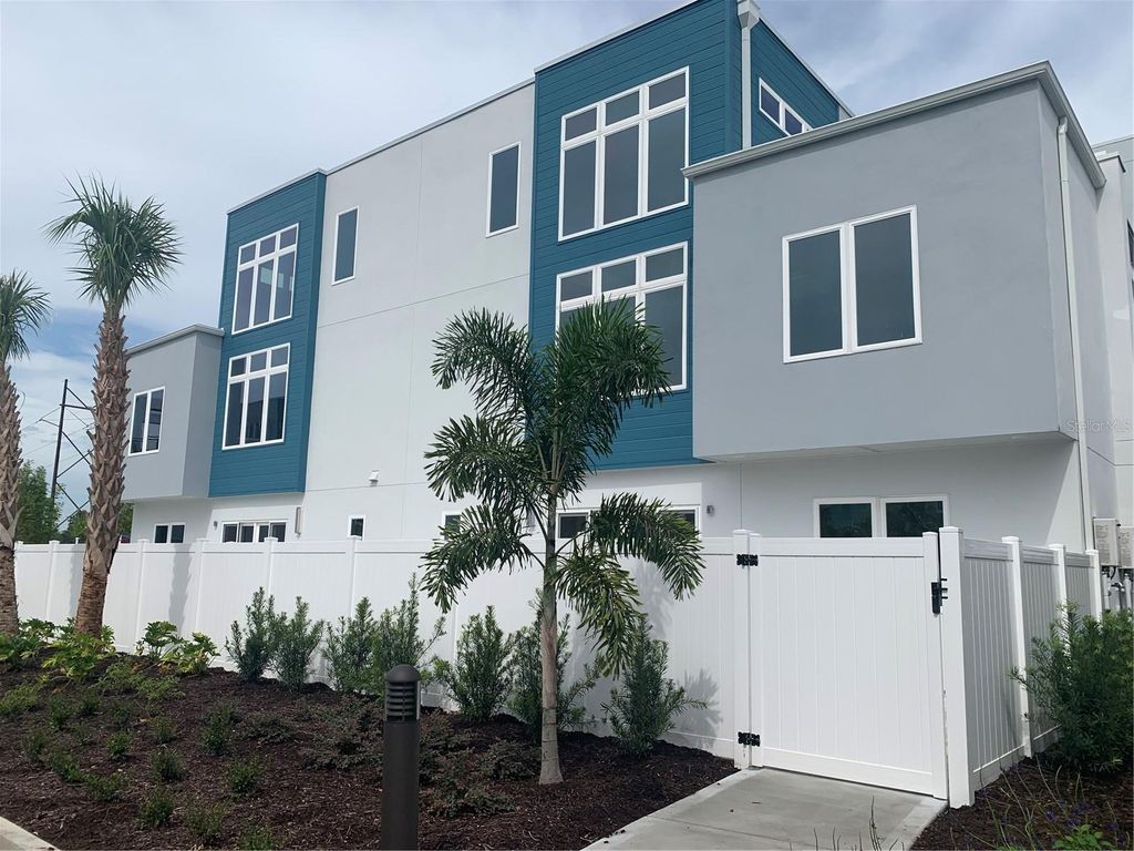 Photo of 7770 Sandy Ridge Drive #210, Reunion, FL 34747 (MLS # O6402422)