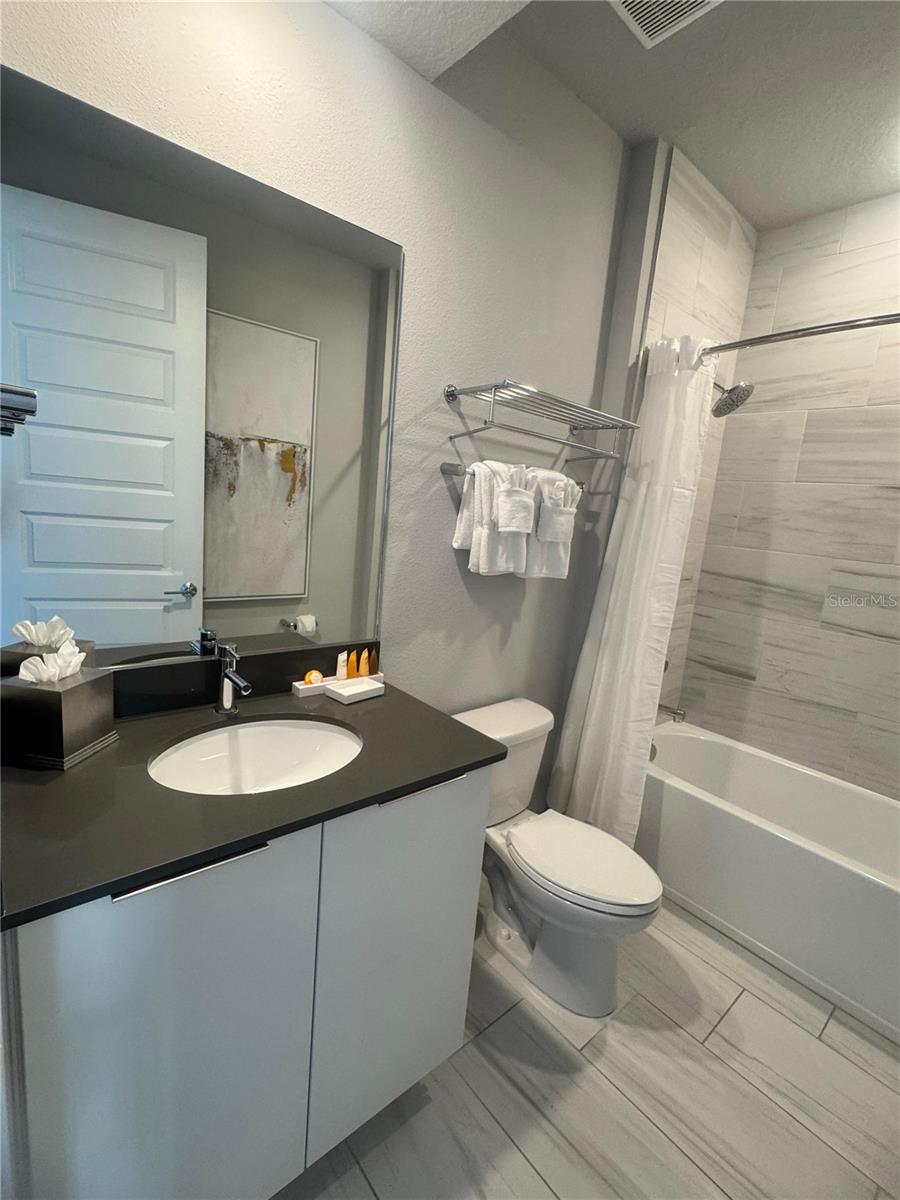 SPECTRUM AT REUNION CONDO PH 1A THRU 1D - Residential