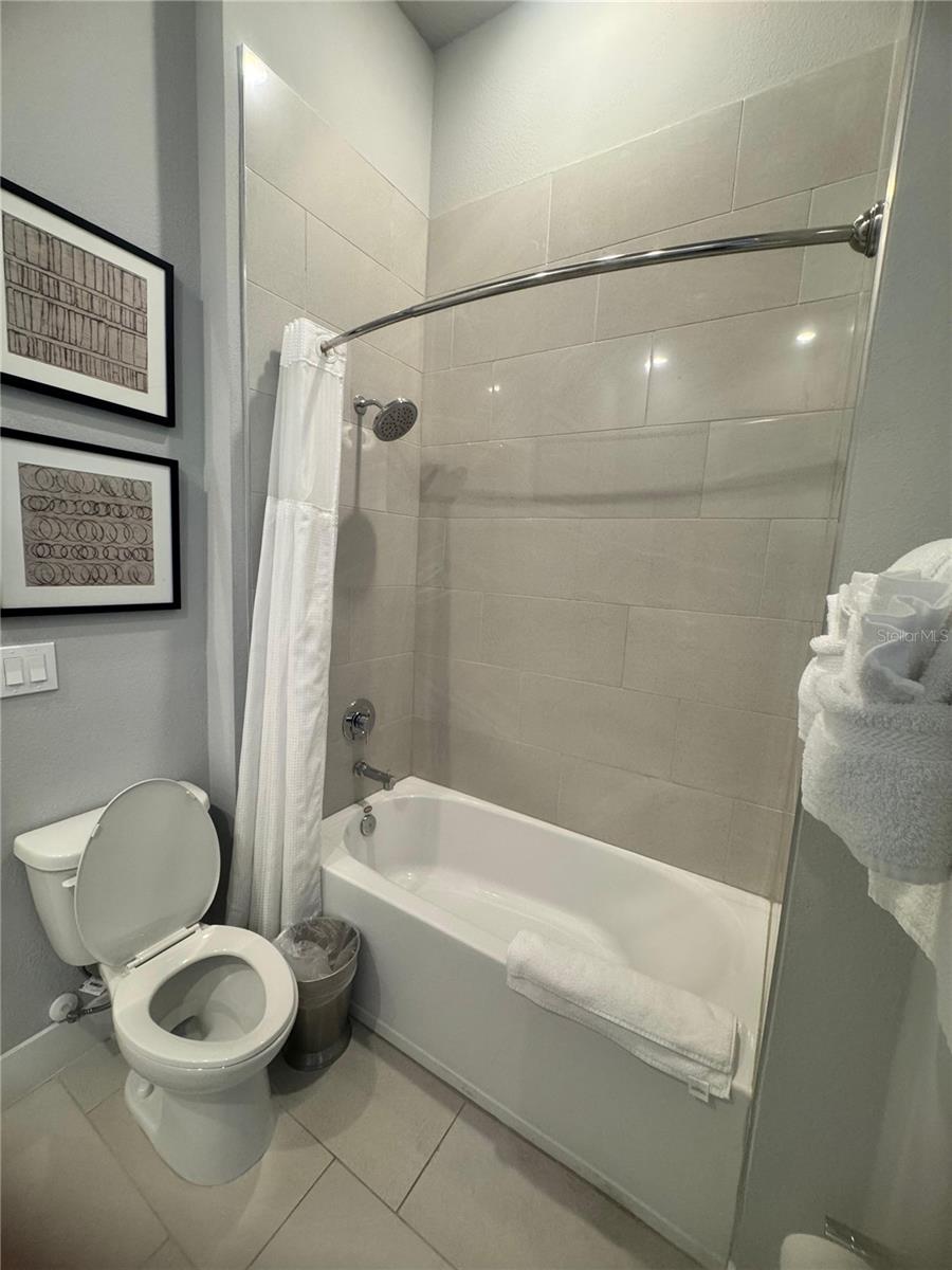 SPECTRUM AT REUNION CONDO PH 1A THRU 1D - Residential