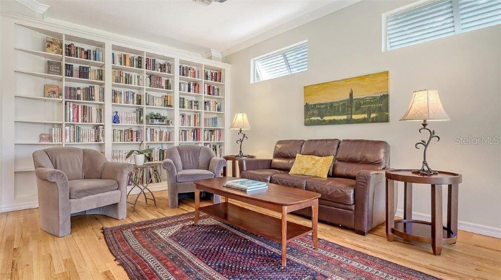 SIESTA BEACH - Residential