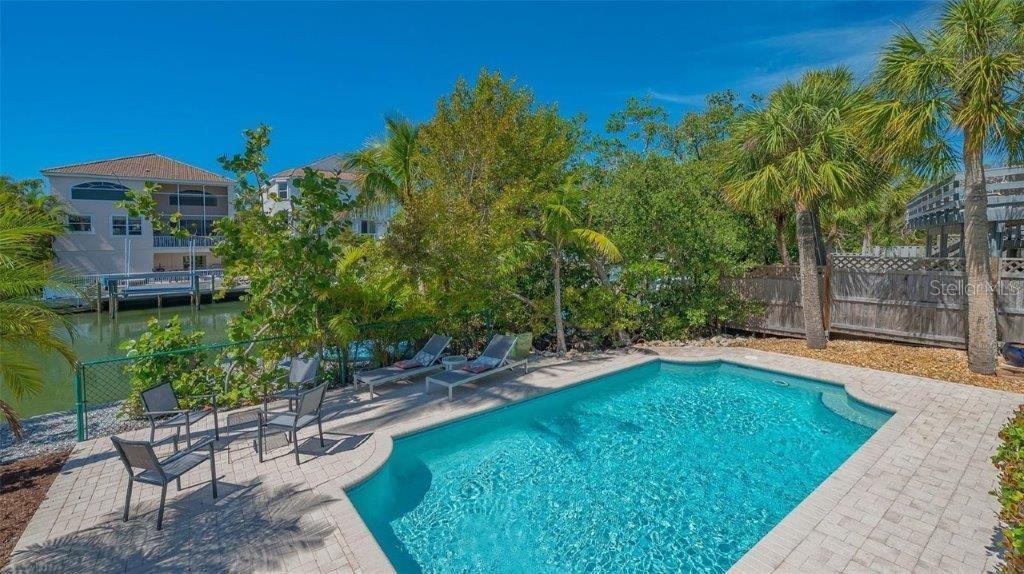 SIESTA BEACH - Residential