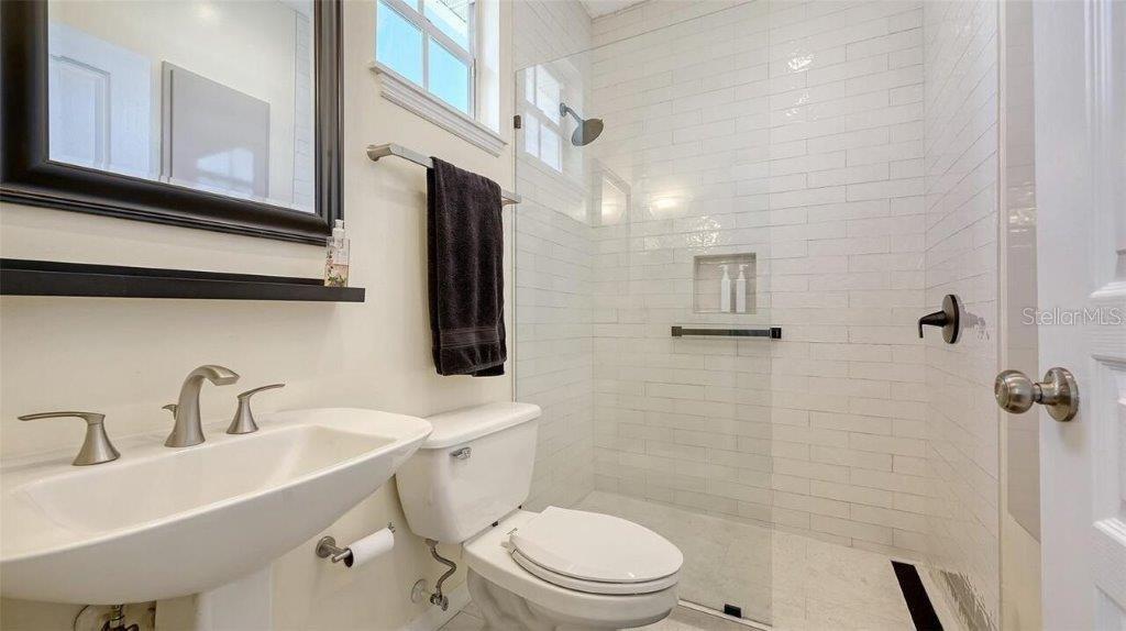 SIESTA BEACH - Residential