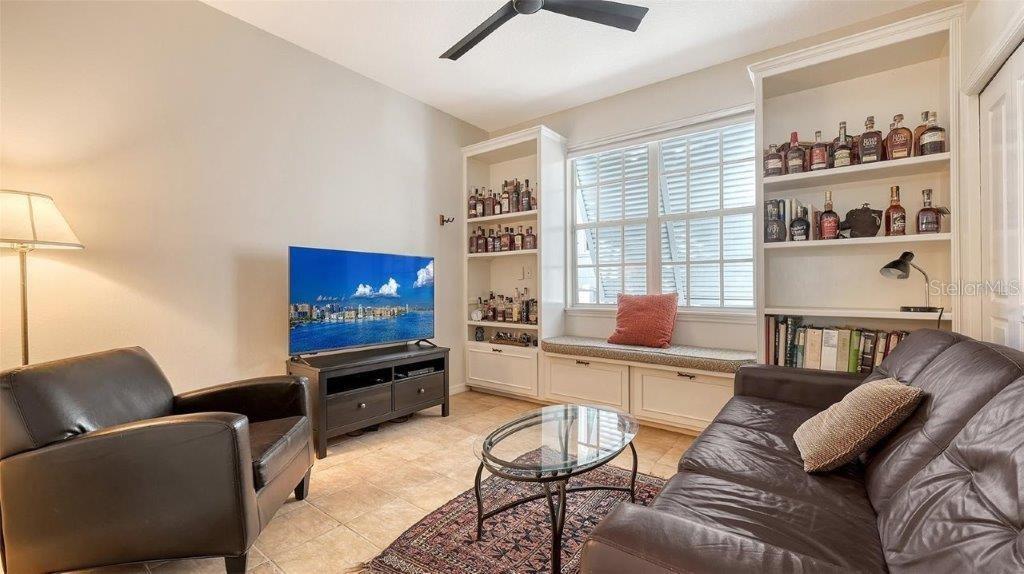 SIESTA BEACH - Residential