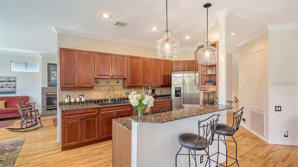 SIESTA BEACH - Residential