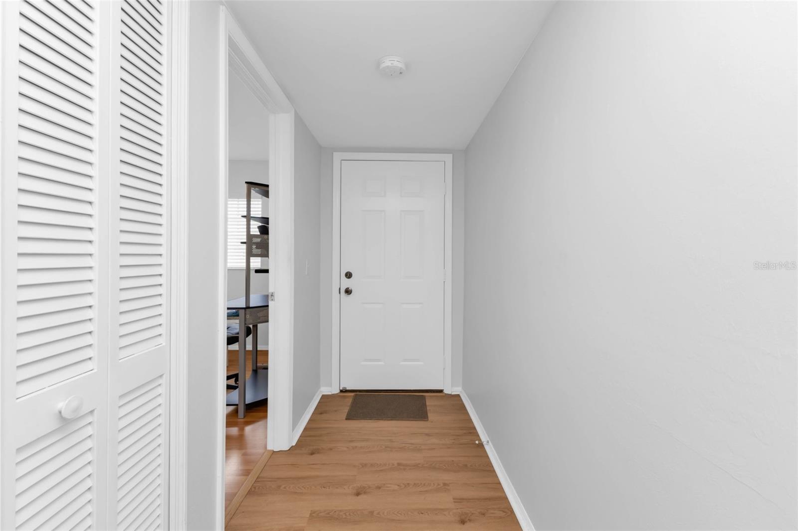 LAKES EDGE PH 04 - Residential