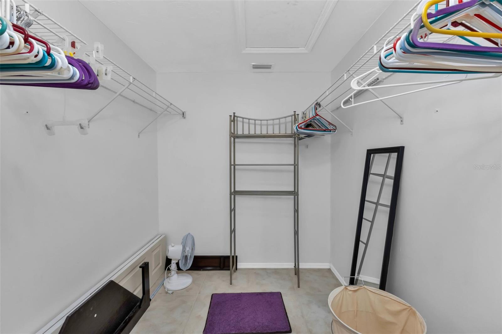 LAKES EDGE PH 04 - Residential