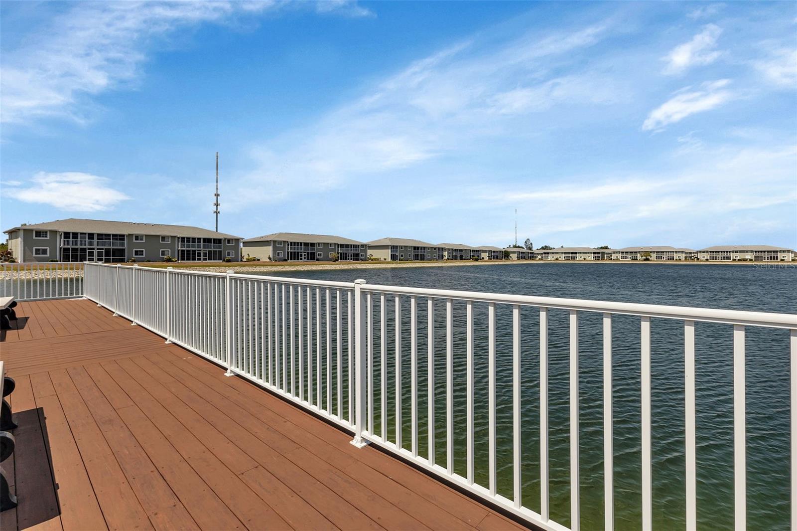 LAKES EDGE PH 04 - Residential