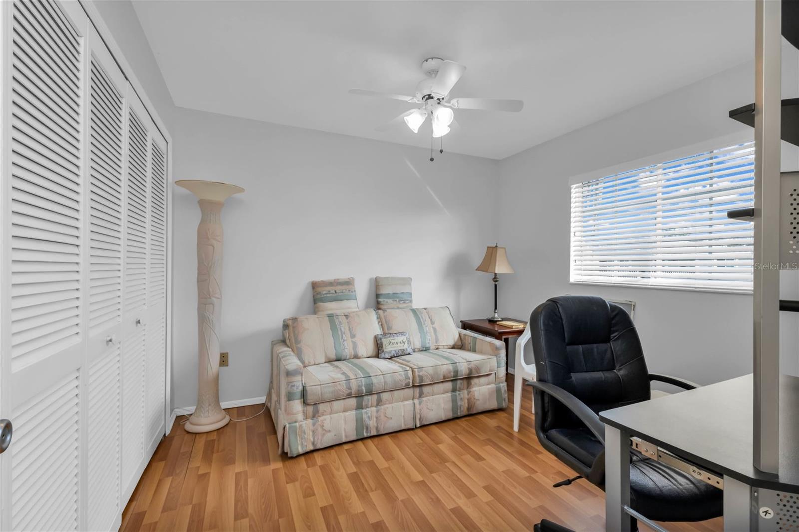 LAKES EDGE PH 04 - Residential