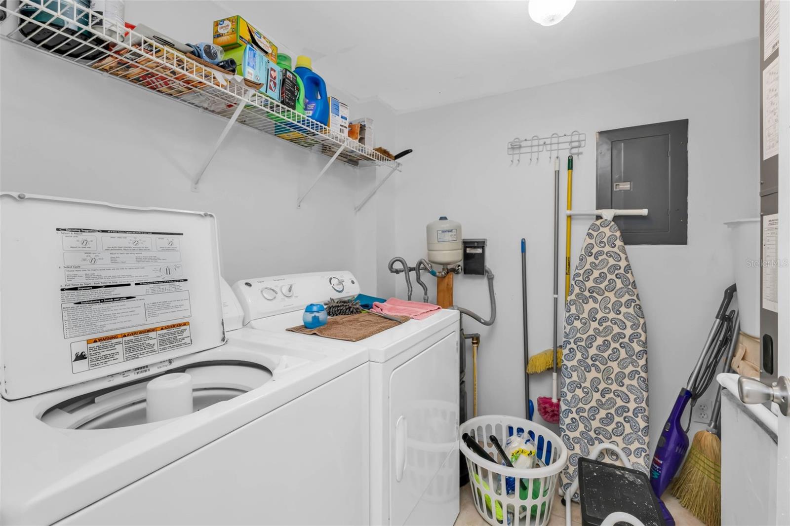 LAKES EDGE PH 04 - Residential