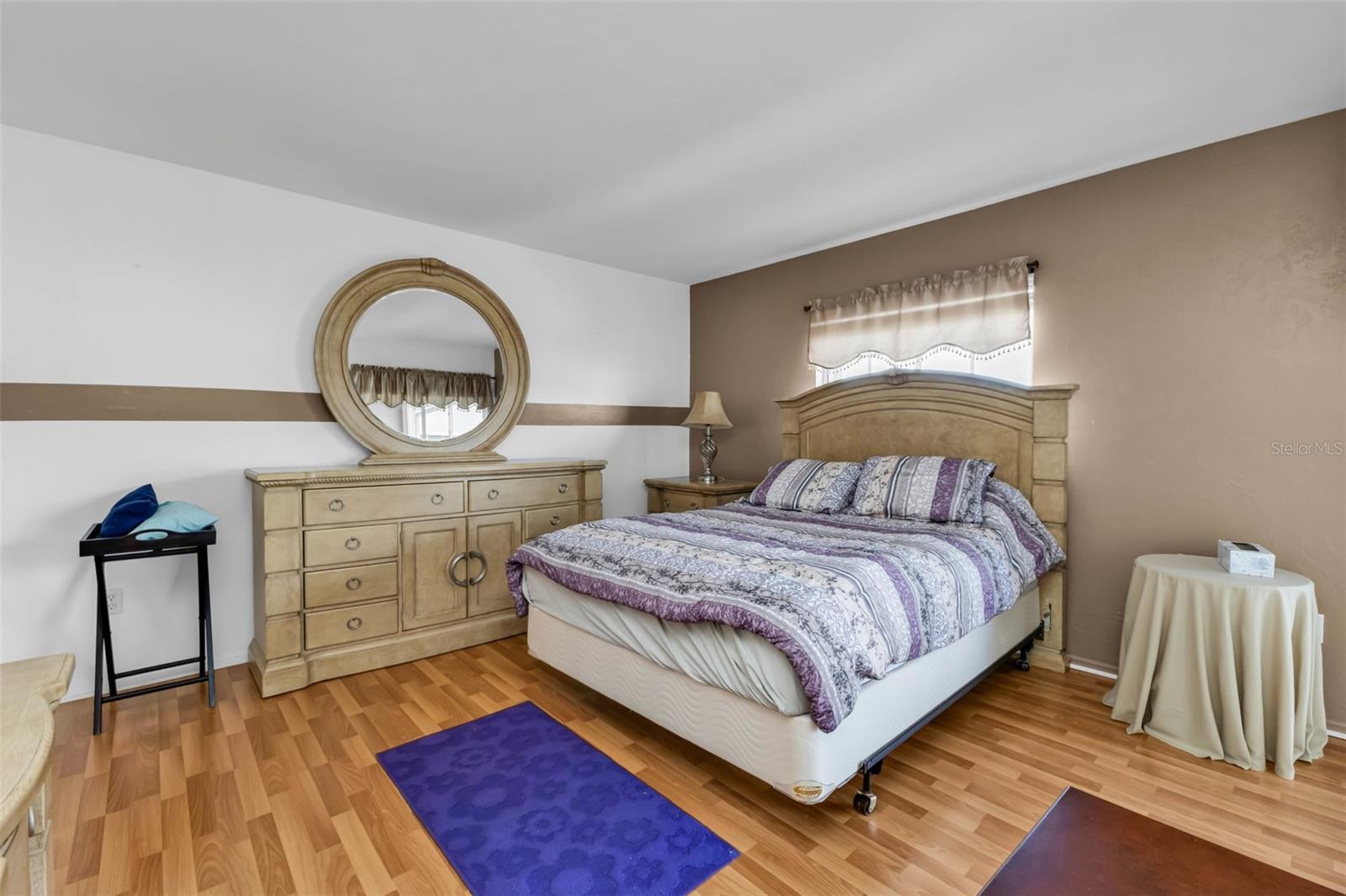 LAKES EDGE PH 04 - Residential