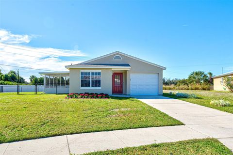 A home in PORT CHARLOTTE