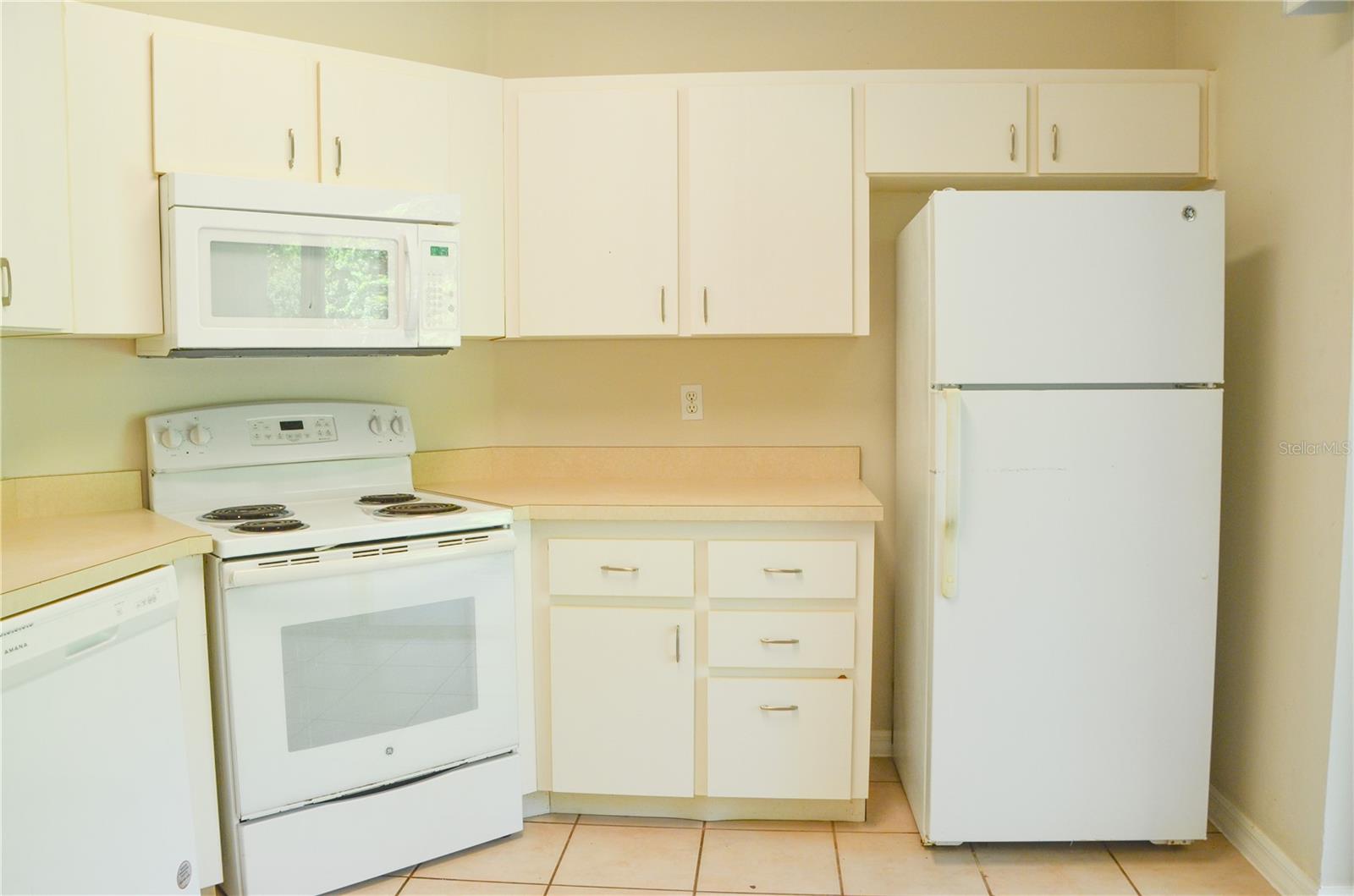 PINE GROVE - Residential Lease