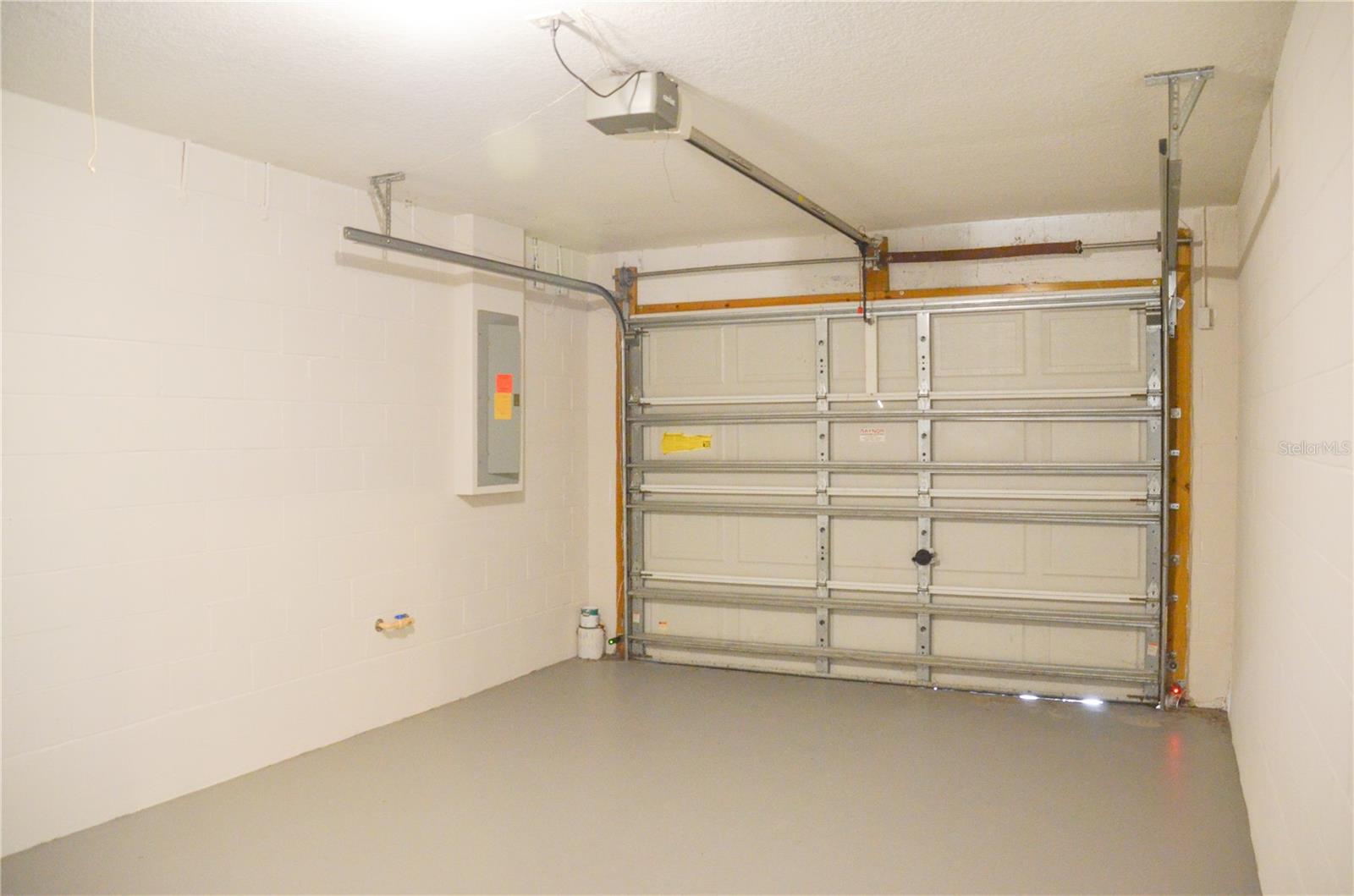 PINE GROVE - Residential Lease