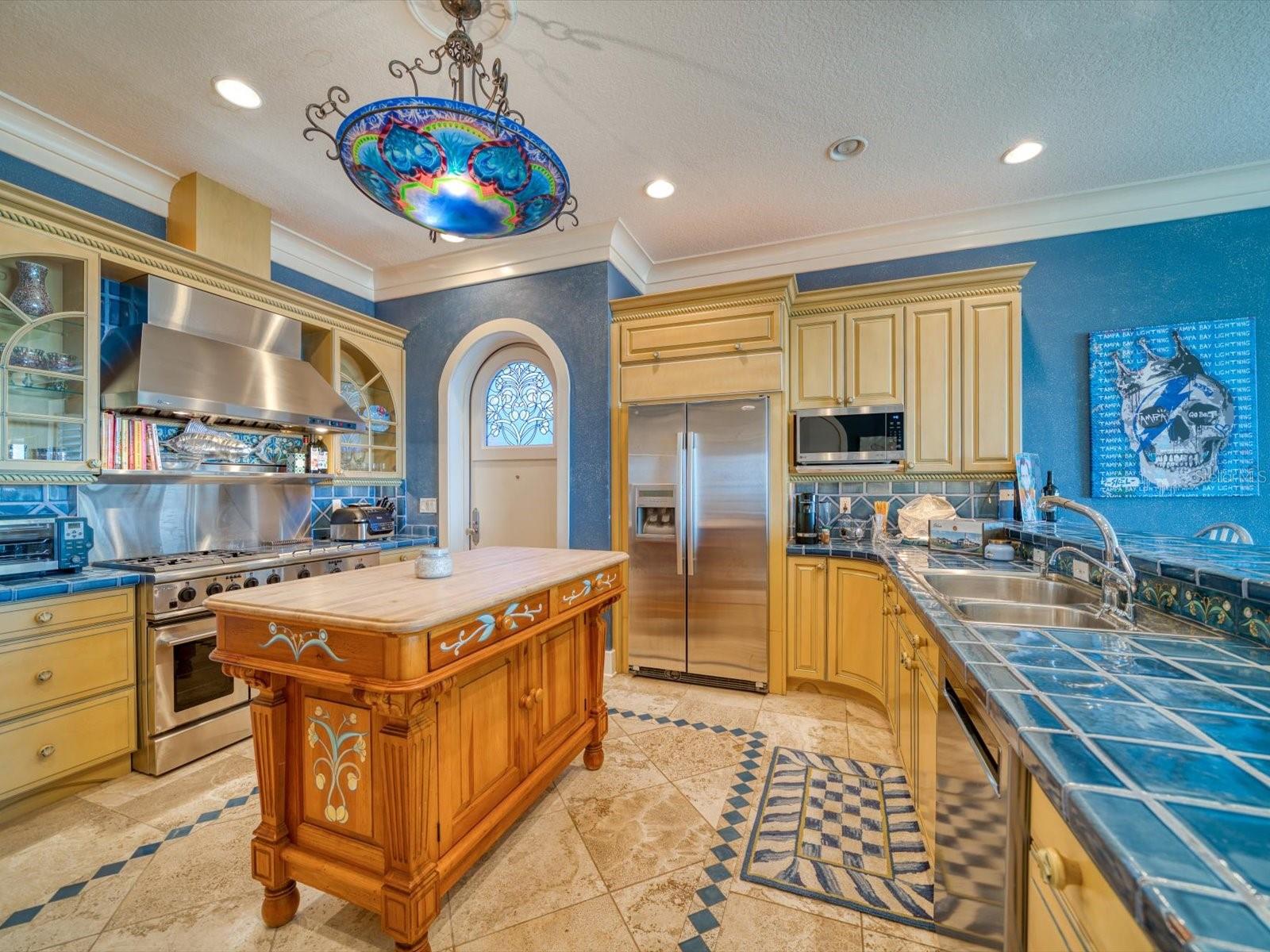 LA CABANA CONDO - Residential