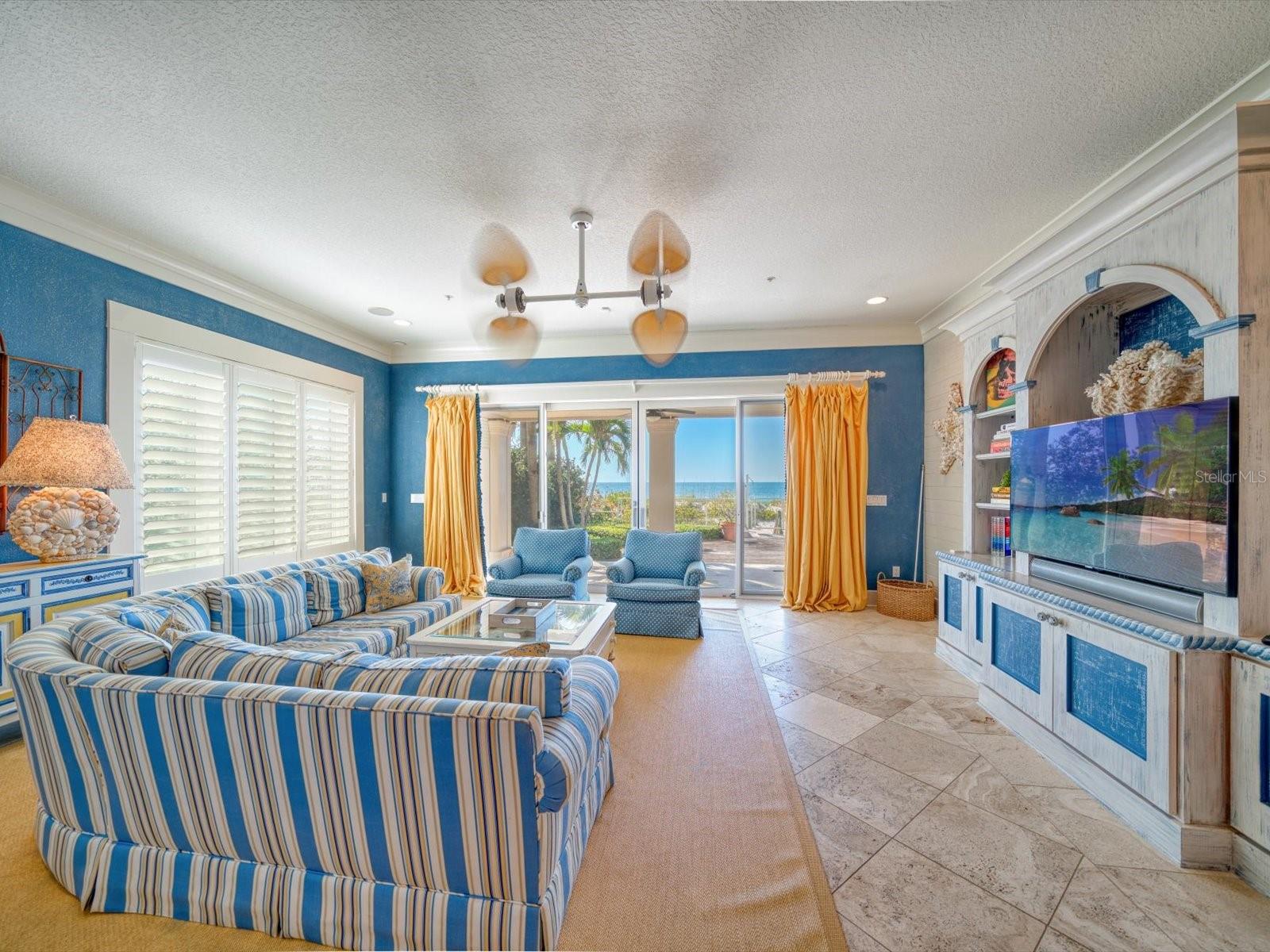 LA CABANA CONDO - Residential