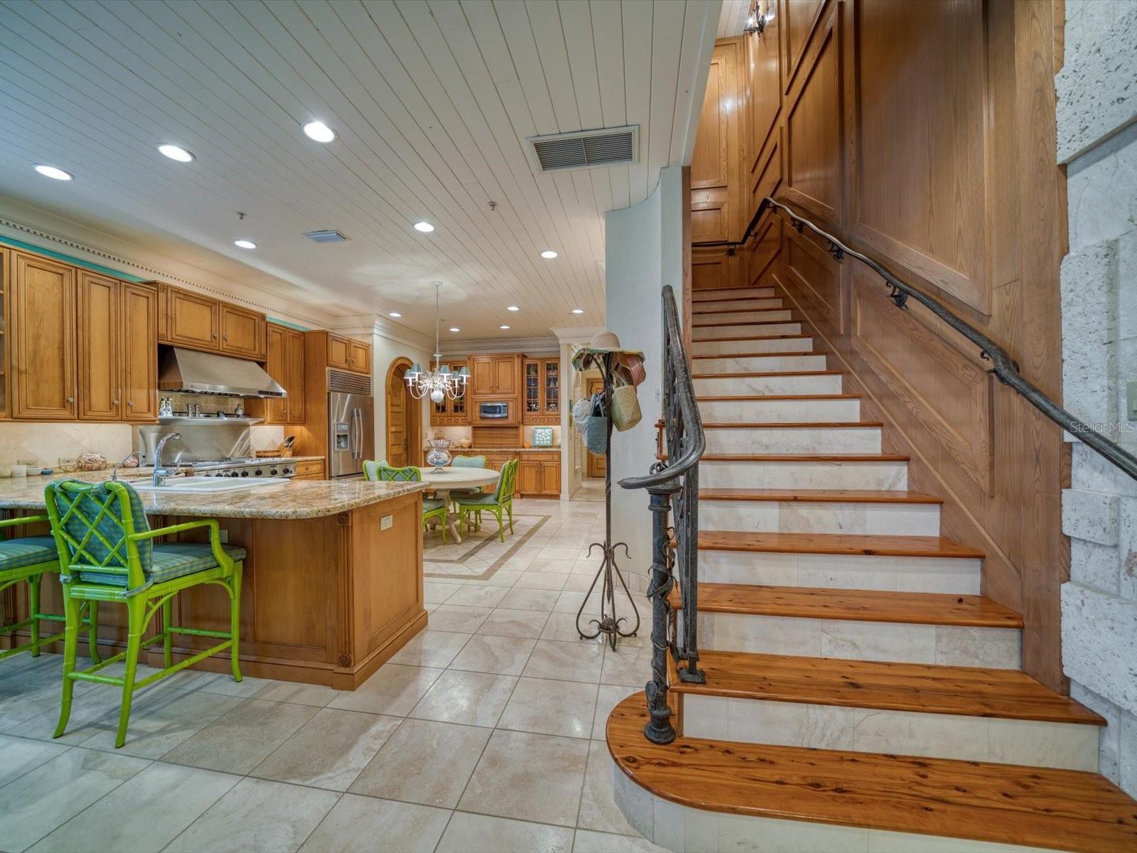 LA CABANA CONDO - Residential