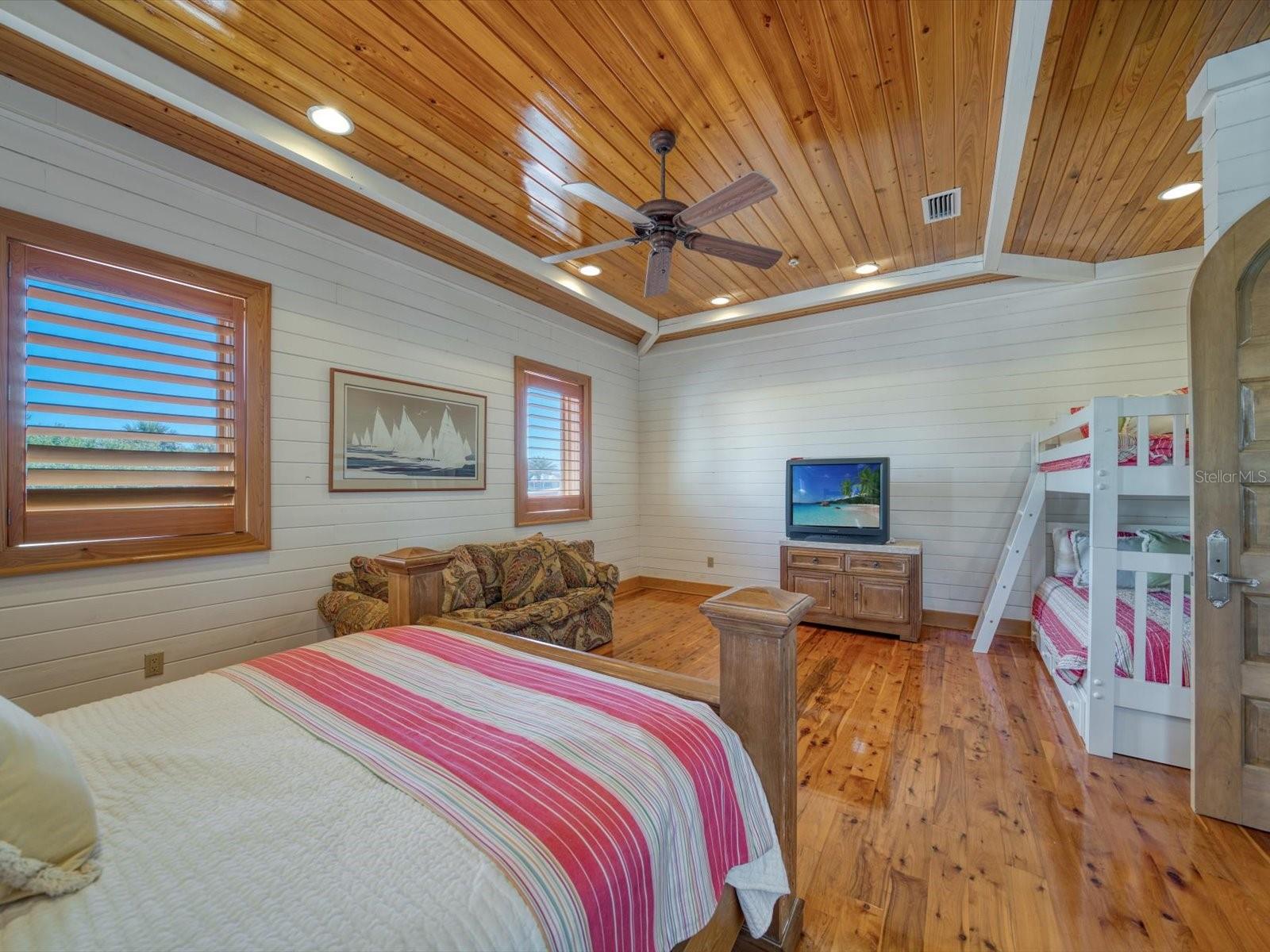 LA CABANA CONDO - Residential