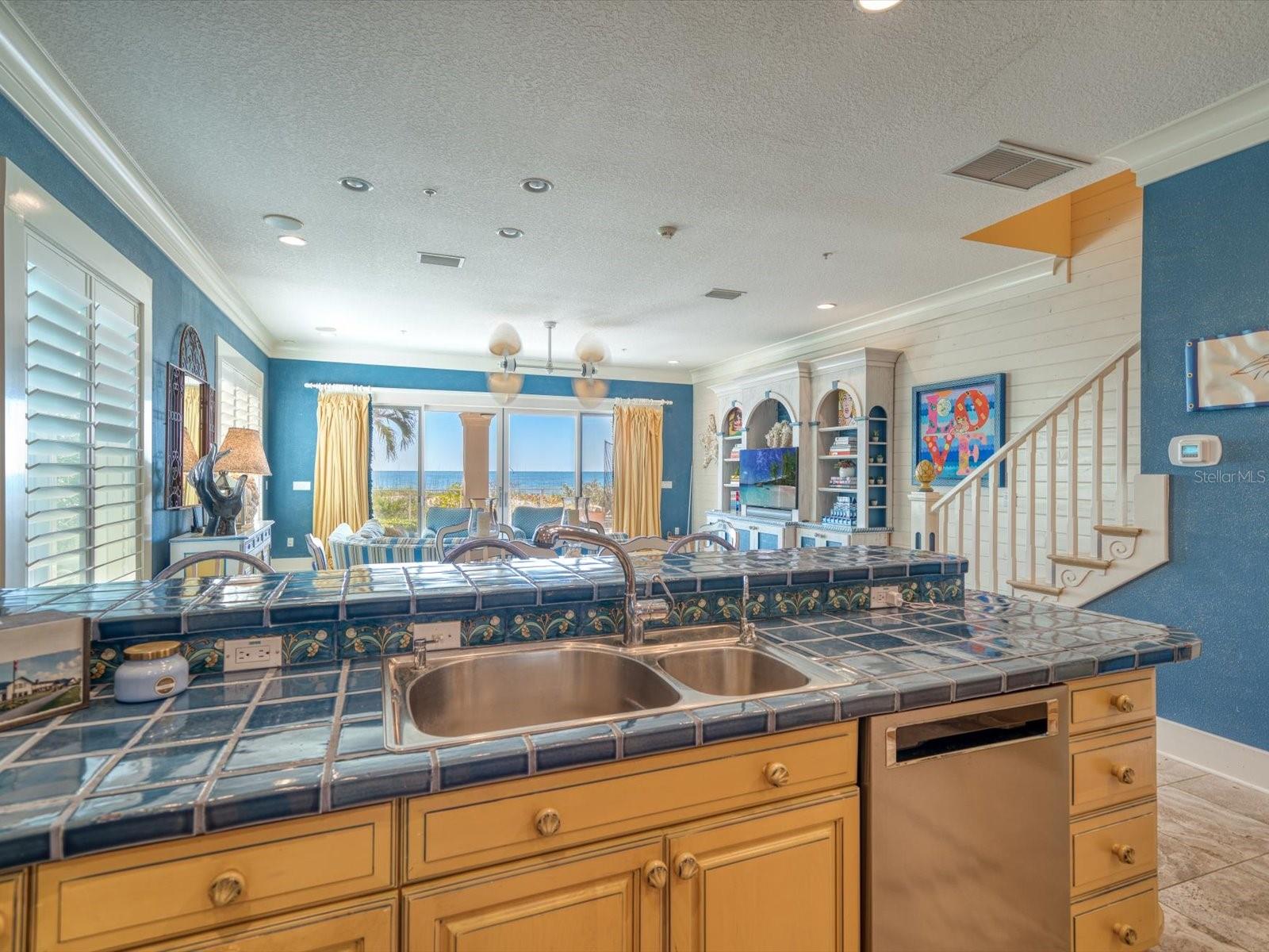 LA CABANA CONDO - Residential