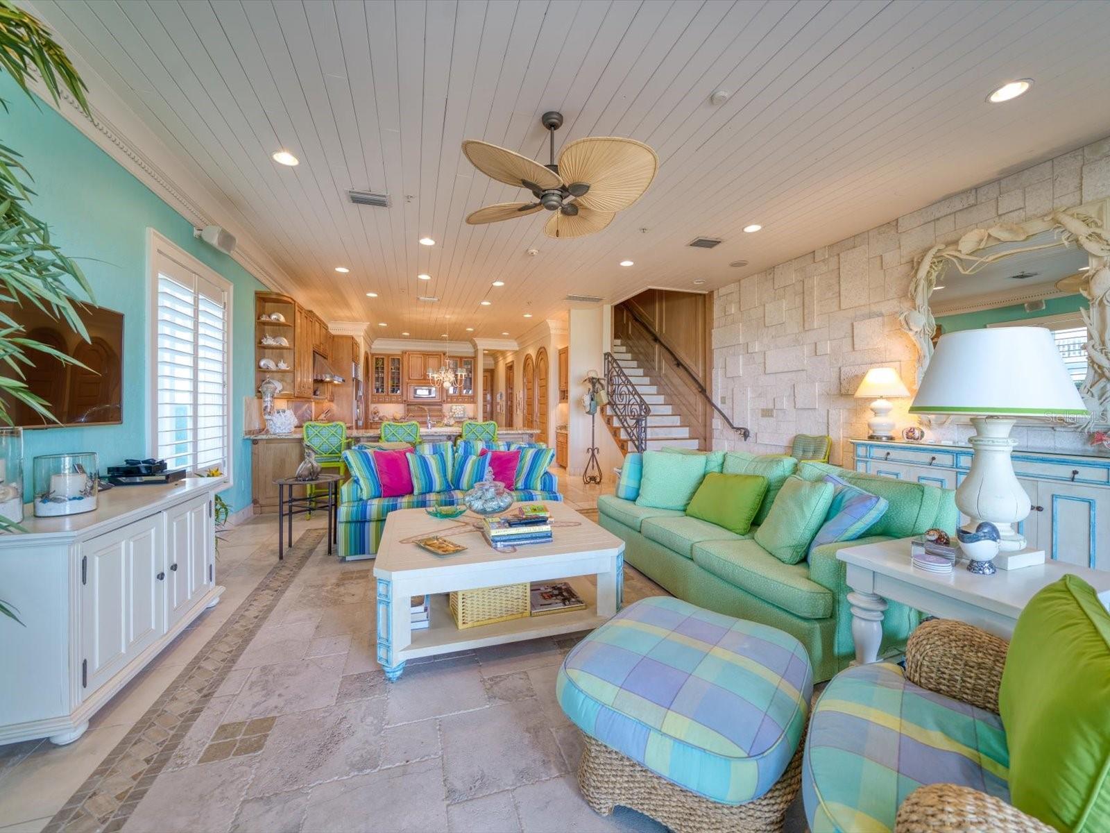 LA CABANA CONDO - Residential