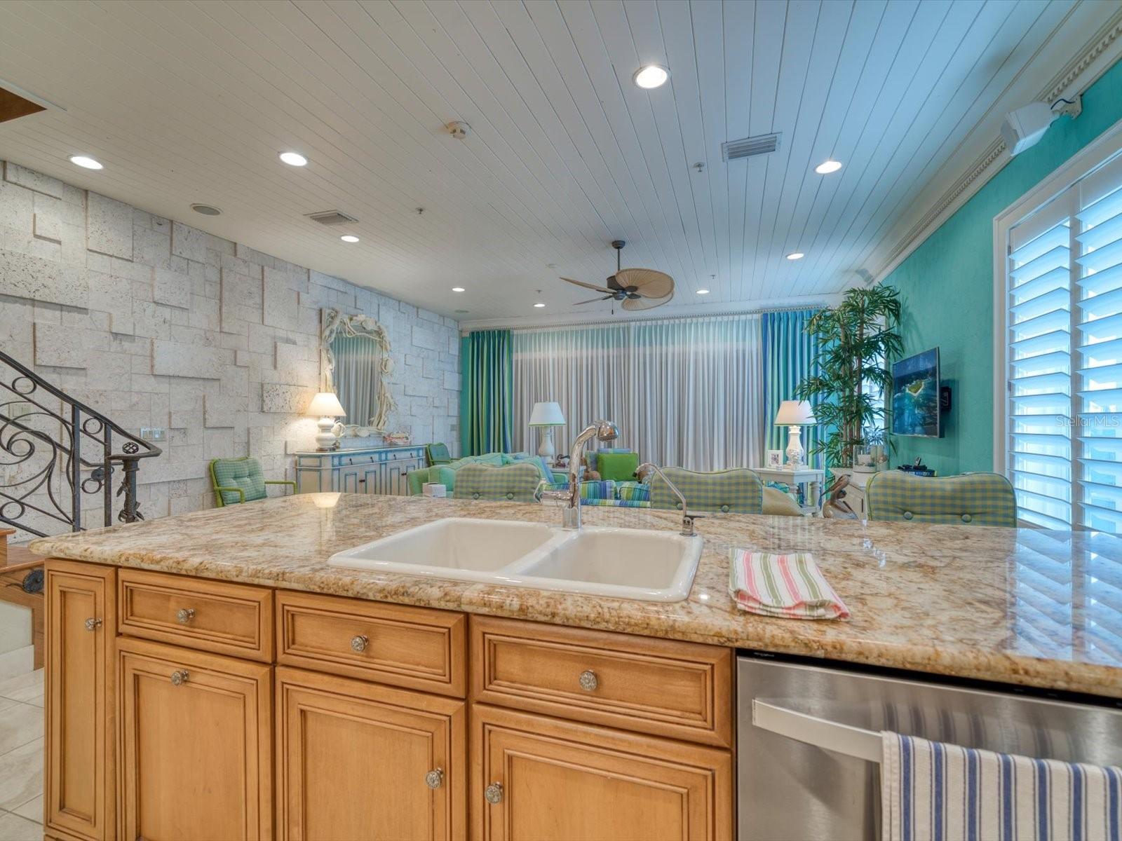 LA CABANA CONDO - Residential