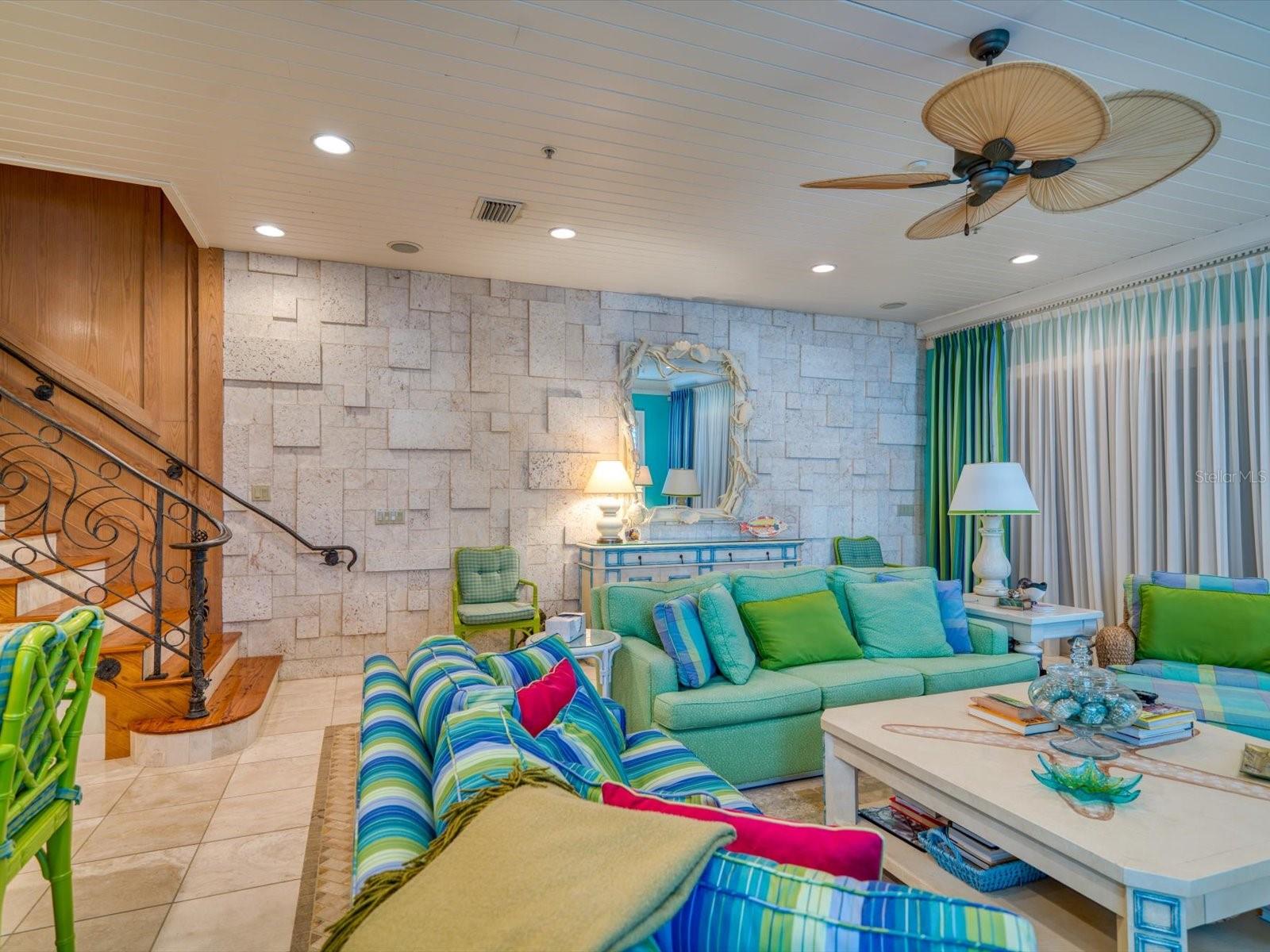 LA CABANA CONDO - Residential