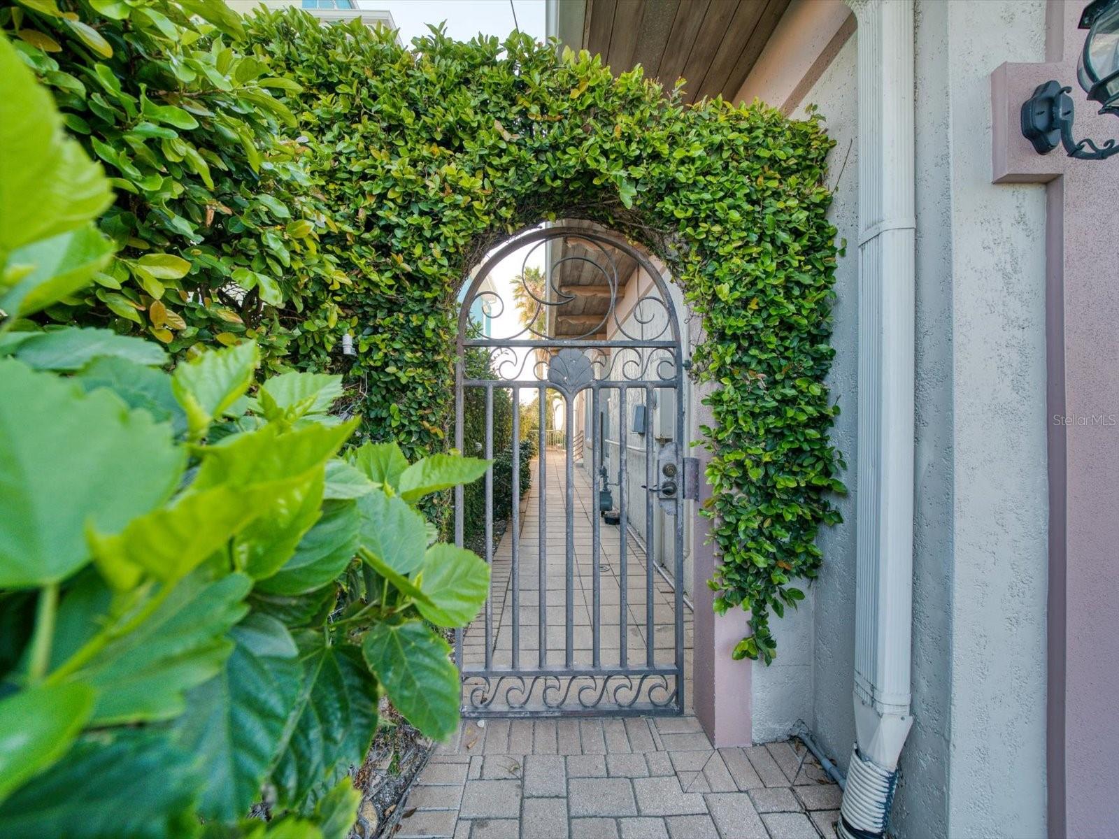 LA CABANA CONDO - Residential