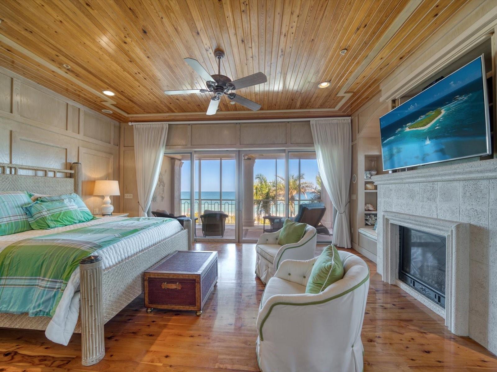 LA CABANA CONDO - Residential