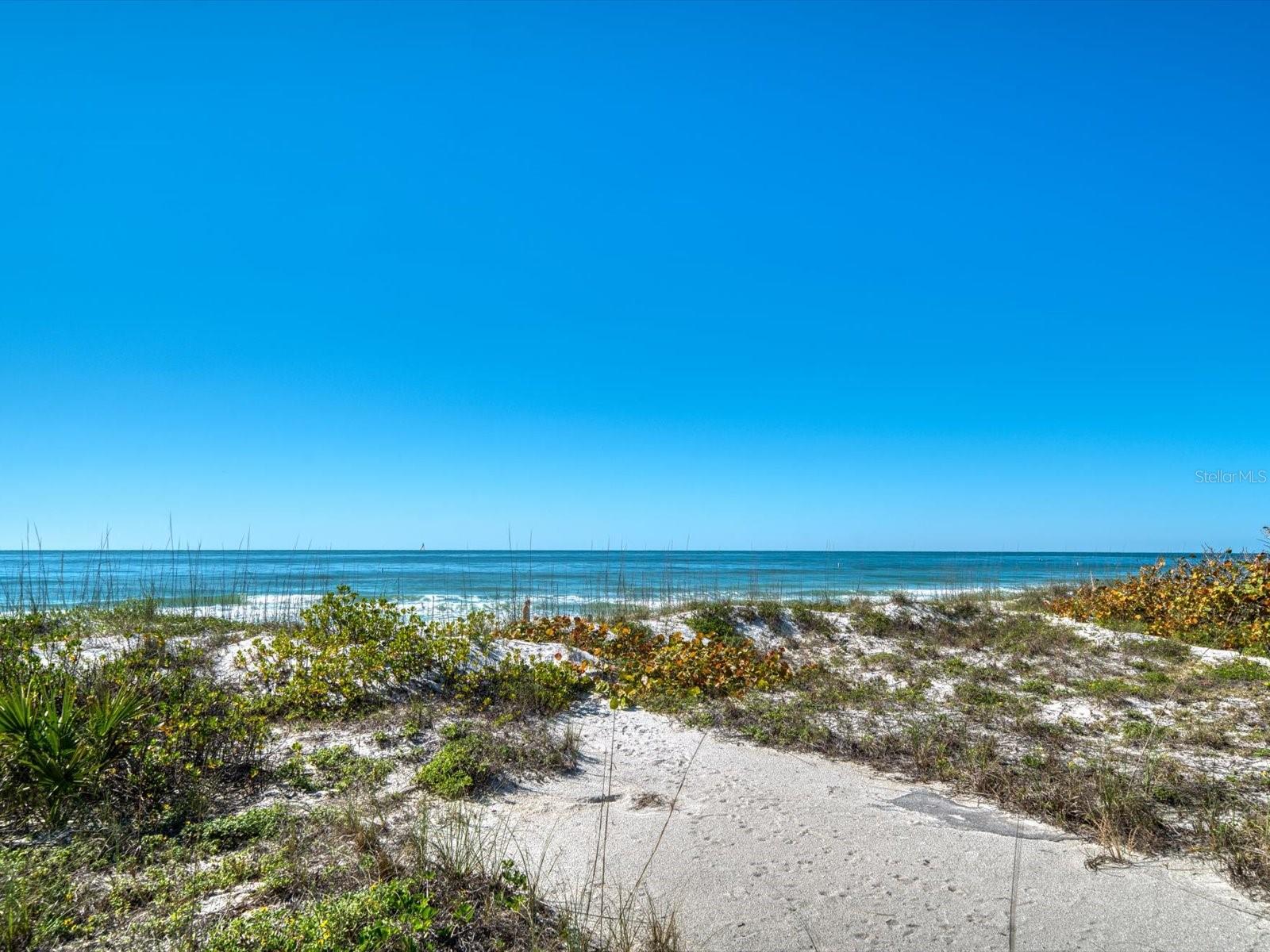 LA CABANA CONDO - Residential