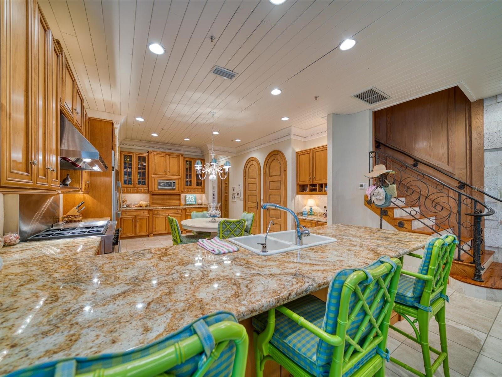 LA CABANA CONDO - Residential