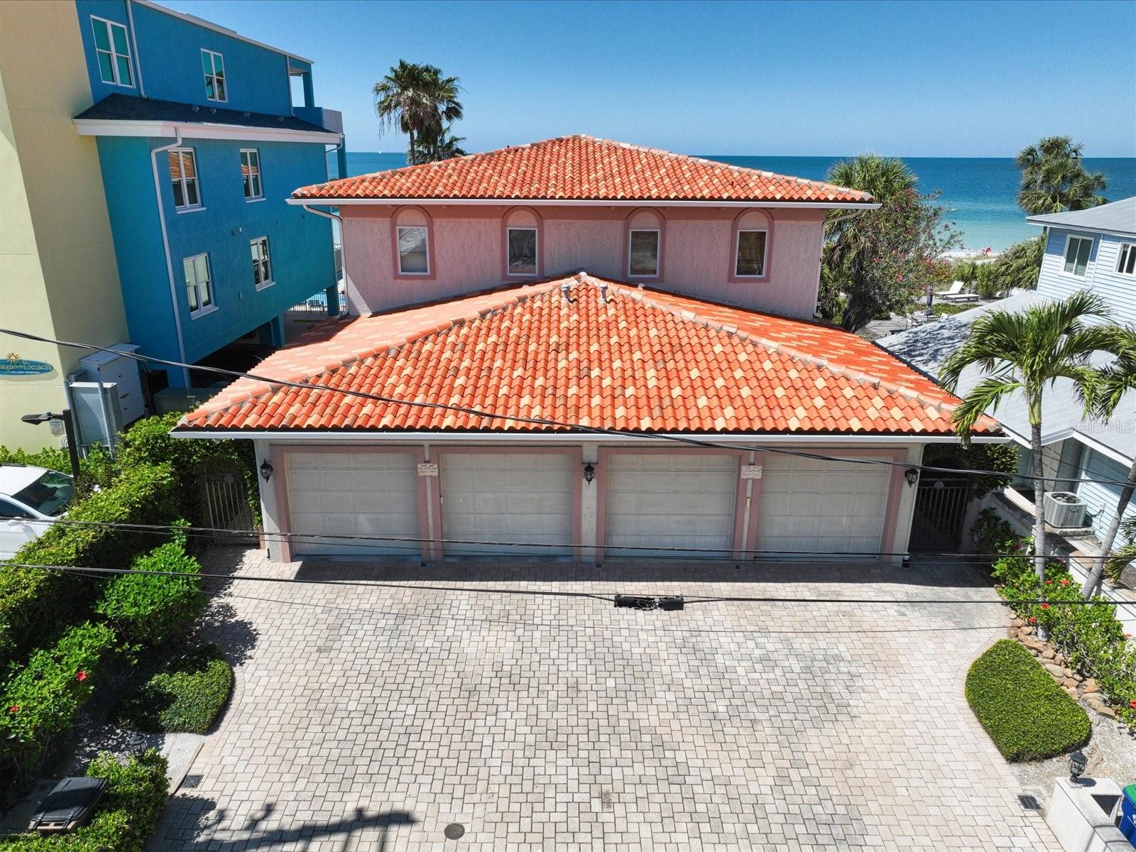 LA CABANA CONDO - Residential