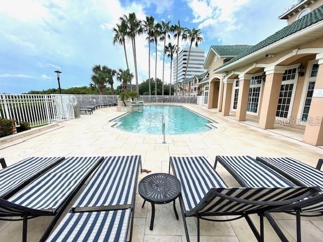 2201 BAY CLUB CIRCLE