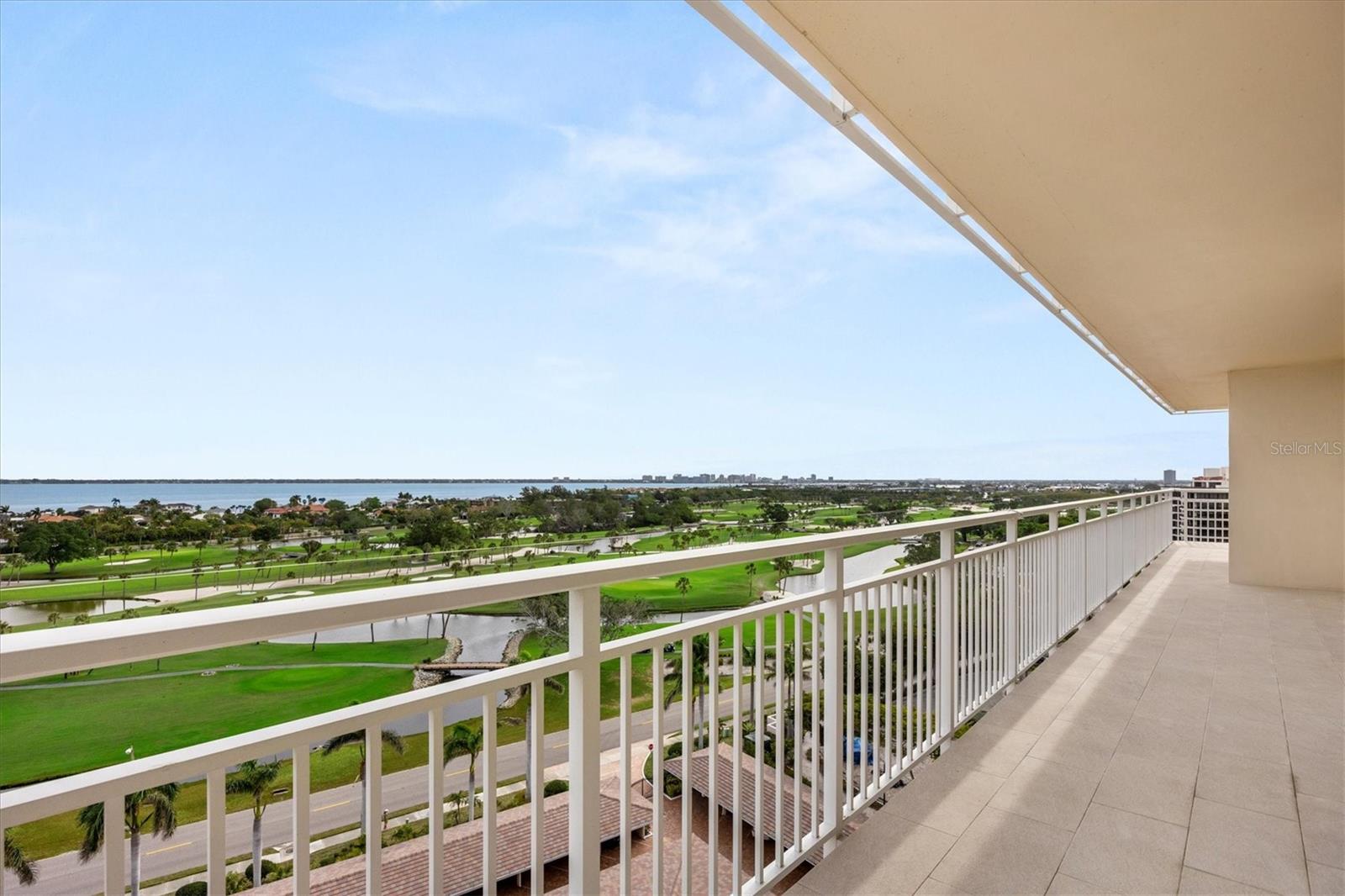 LONGBOAT KEY TOWERS - Residential