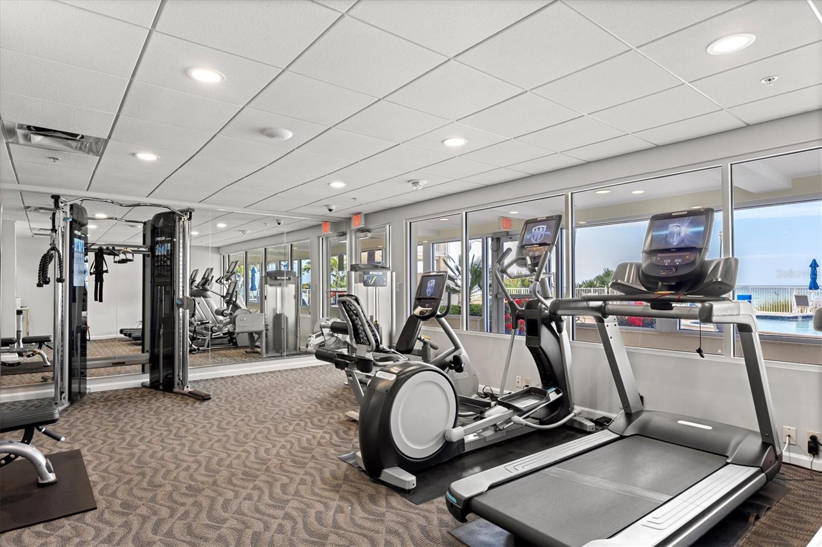 LONGBOAT KEY TOWERS - Residential