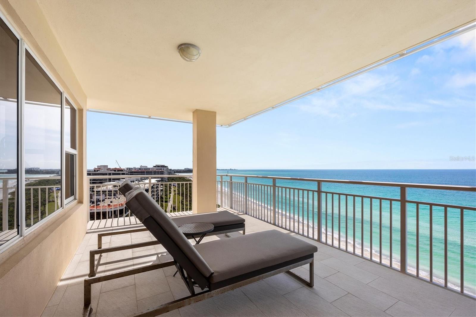 LONGBOAT KEY TOWERS - Residential