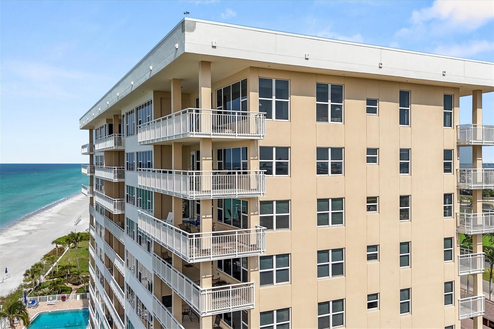 LONGBOAT KEY TOWERS - Residential