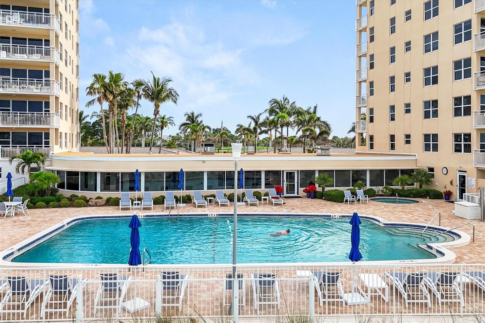 LONGBOAT KEY TOWERS - Residential