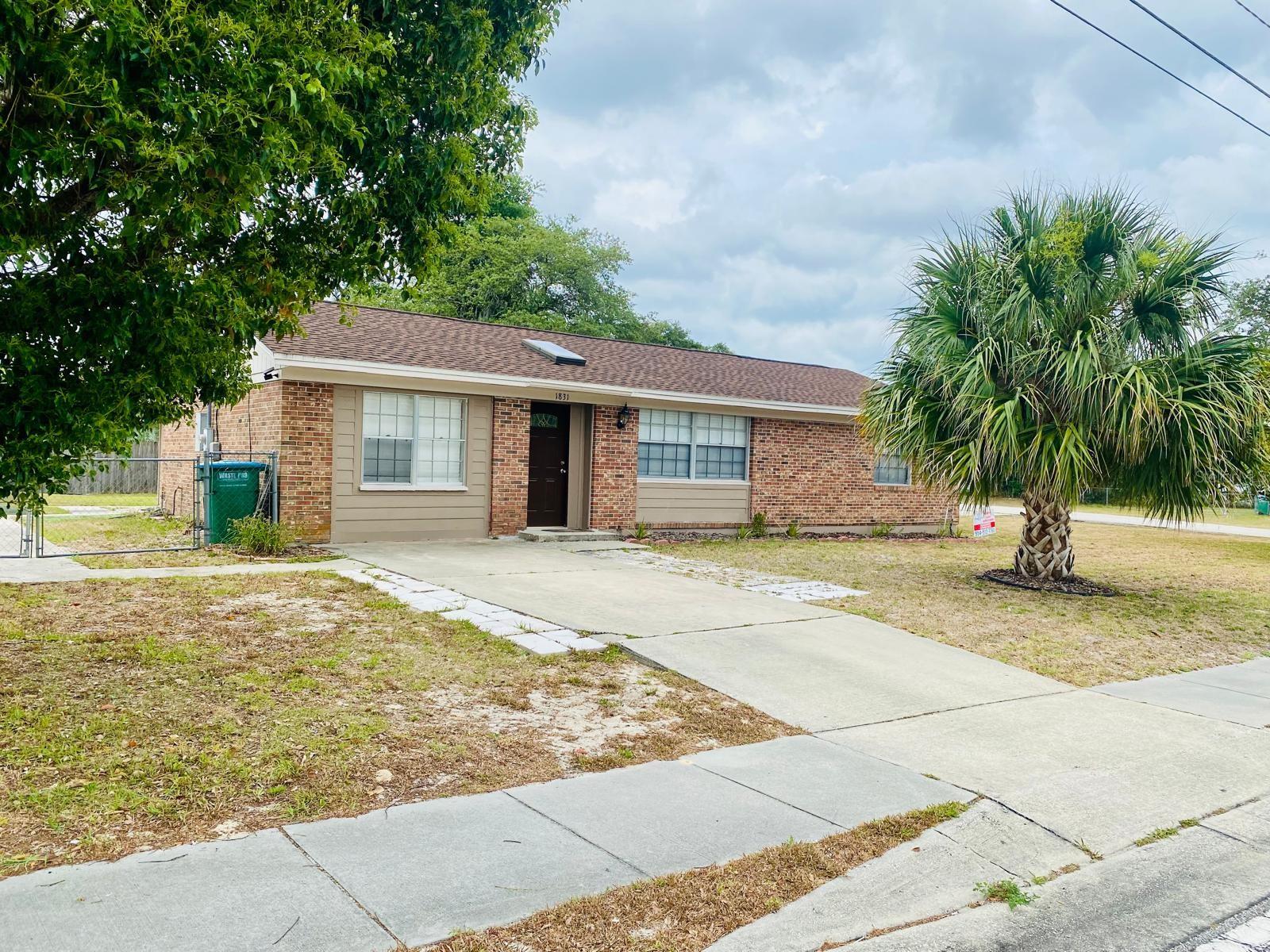 Photo 1 of 23 of 1831 N NORMANDY BOULEVARD house