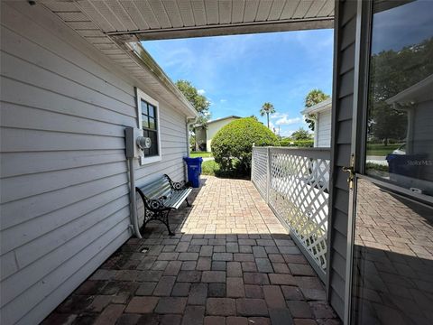 A home in WINTER HAVEN