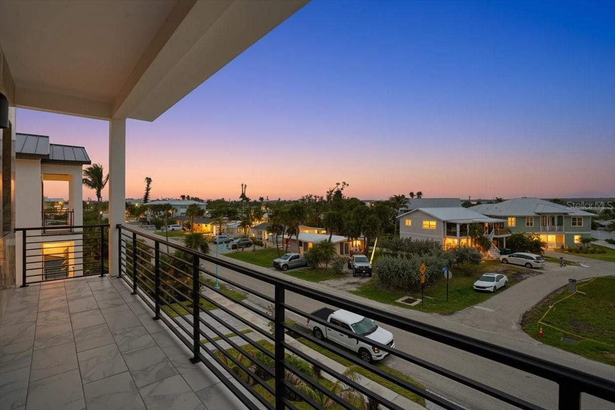 ENGLEWOOD SHORES - Residential