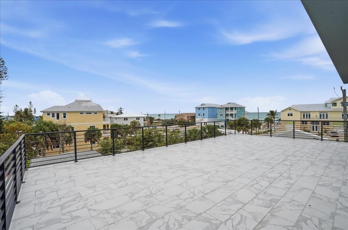 ENGLEWOOD SHORES - Residential