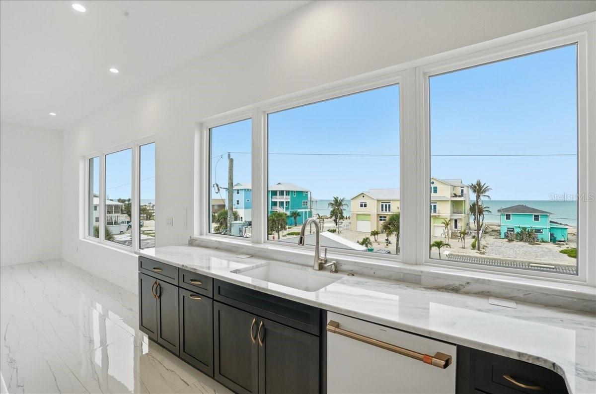 ENGLEWOOD SHORES - Residential