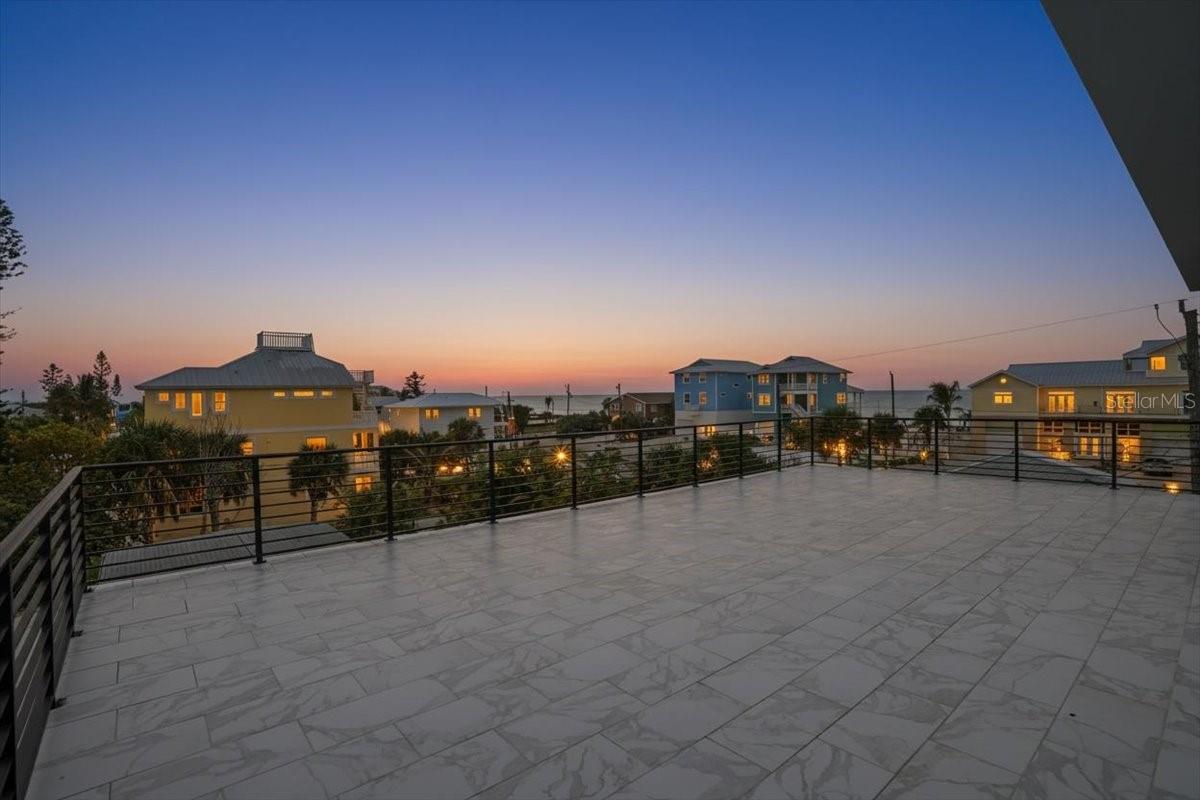 ENGLEWOOD SHORES - Residential