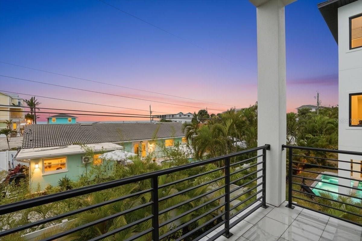 ENGLEWOOD SHORES - Residential