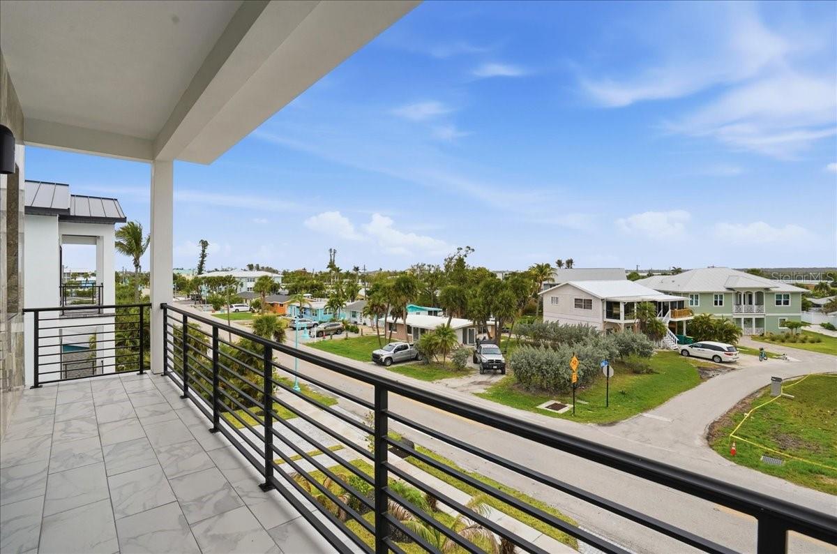 ENGLEWOOD SHORES - Residential