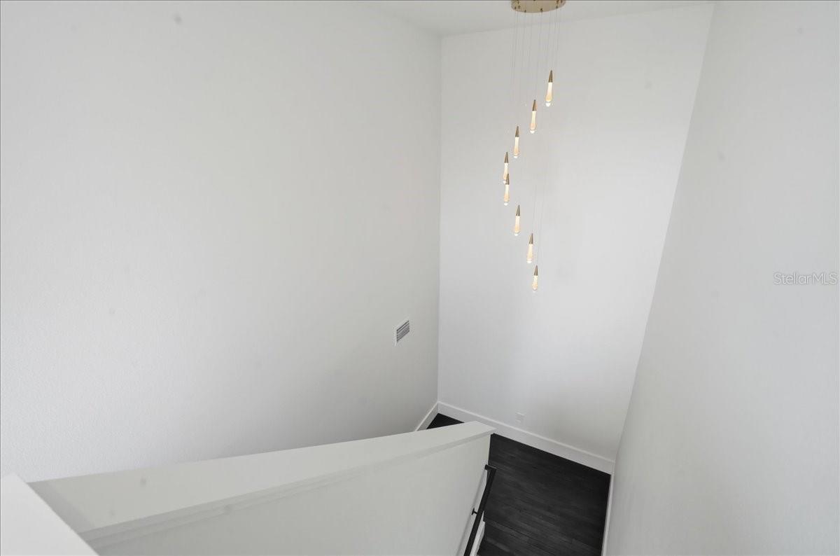 ENGLEWOOD SHORES - Residential