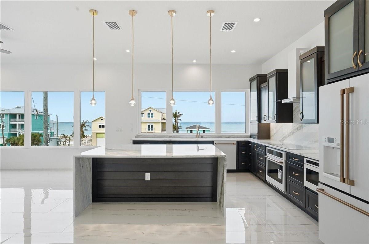 ENGLEWOOD SHORES - Residential