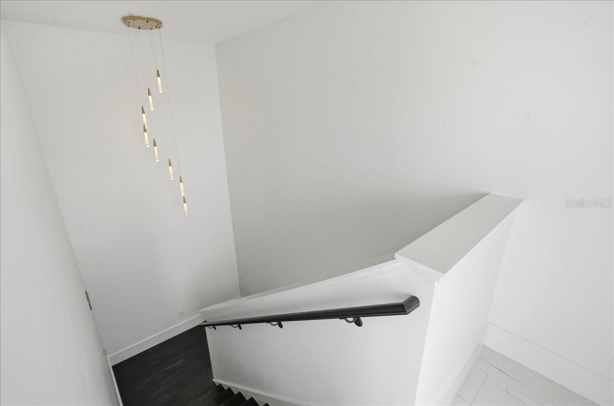 ENGLEWOOD SHORES - Residential